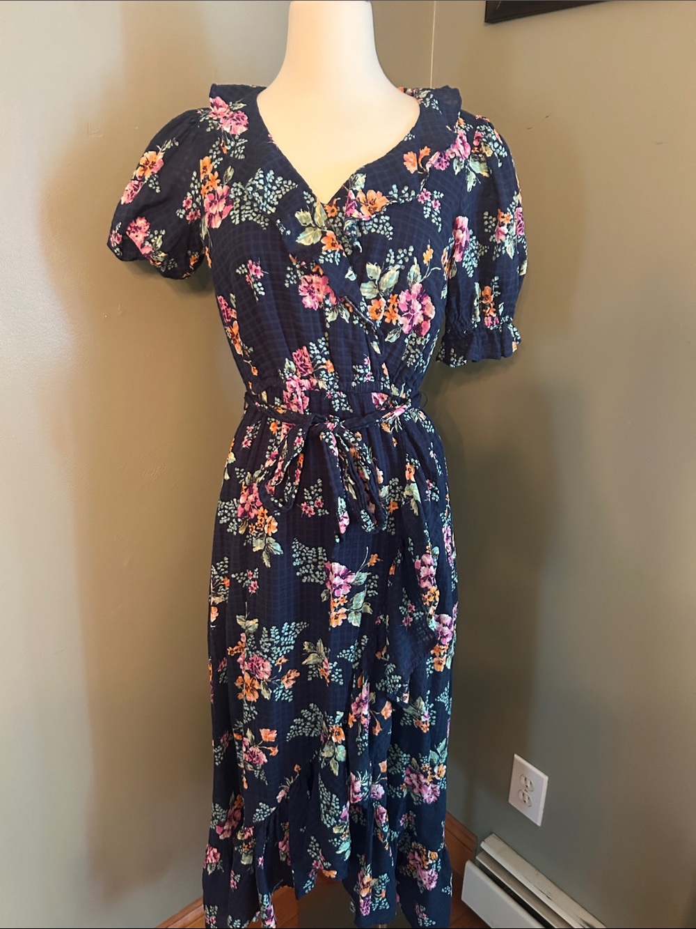LC Lauren Conrad Navy Floral Tie-Front Midi Dress